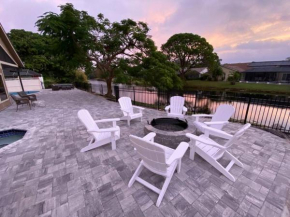 Casa Bella - 5BR, Waterfront, Pool, Spa -9 Min Anna Maria